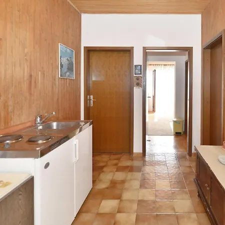 아파트 Goran 브렐라